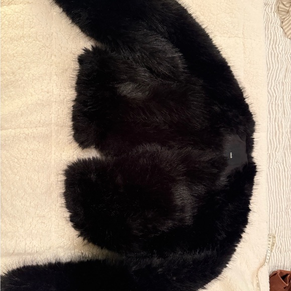 Mango Black Faux Fur crop Jacket sz S - Picture 7 of 7